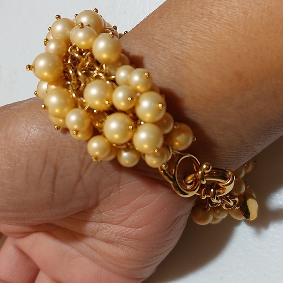 J.crew Retro Vintage Faux Pearl Bead Cluster Gold Tone Cha Cha Bracelet - Picture 6 of 6